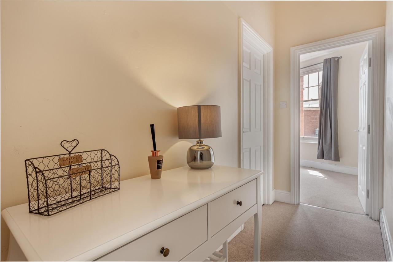 Guest Homes - Trinity Apartment วุร์สเตอร์ ภายนอก รูปภาพ